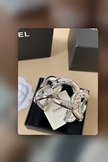 NB - CRA Jewelry - 221