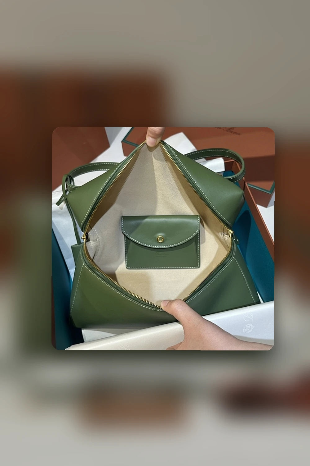 NB - DLVX Bag - 147
