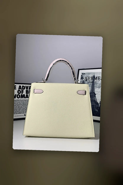 NB - HMS Bag - 1240