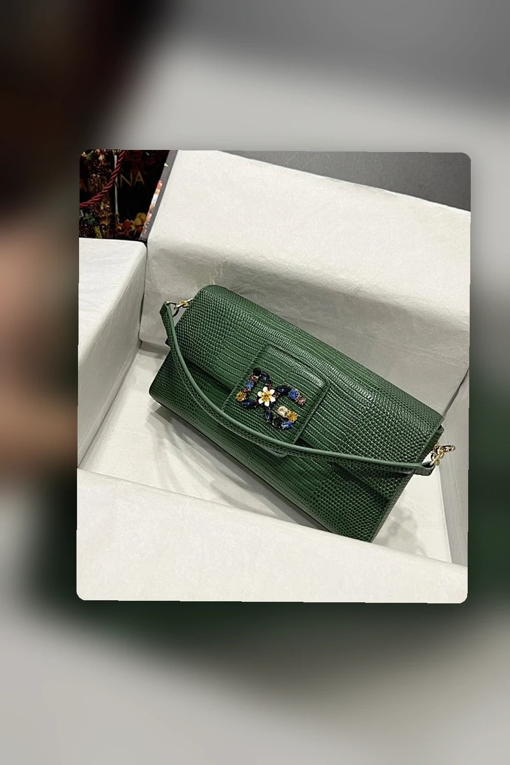 NB - DAG Bag - 822