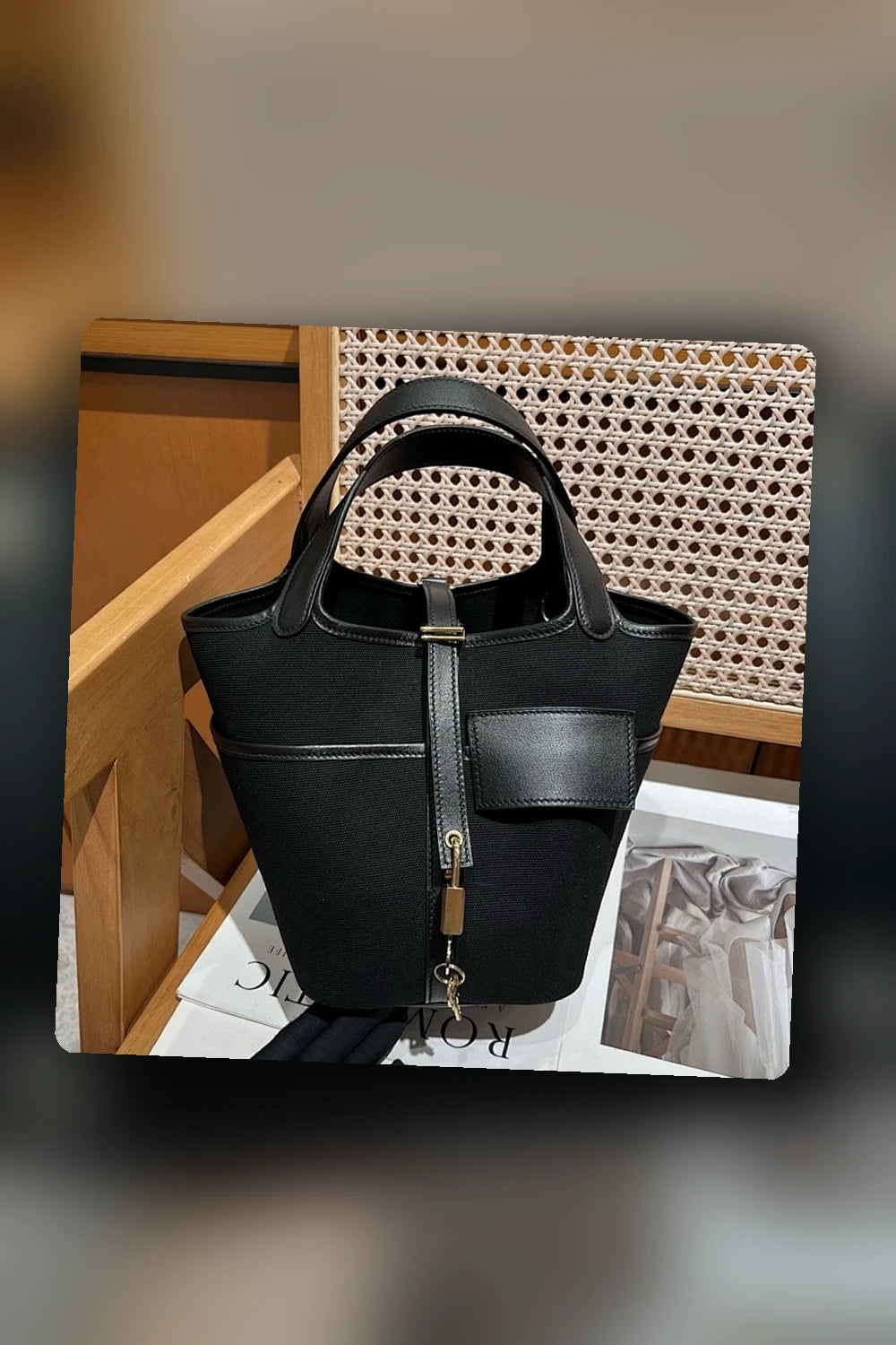 NB - HMS Bag - 106