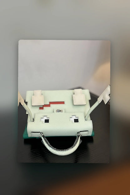 NB - HMS Bag - 541