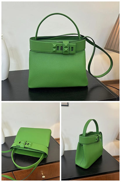 NB - HMS Bag - 1838