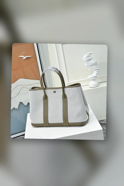 NB - HMS Bag - 1466