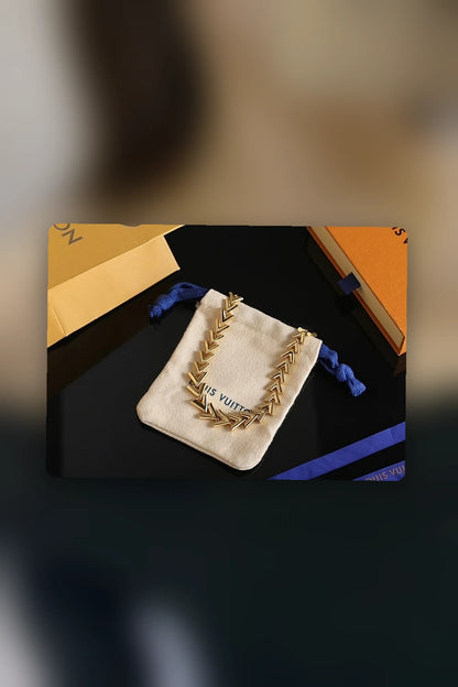 NB - LOV Jewelry - 895