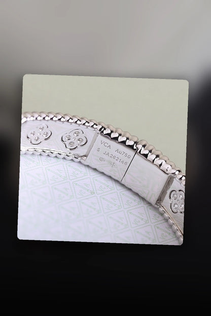 NB - VACA Jewelry - 240