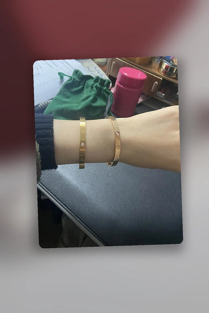 NB - CRA Jewelry - 075