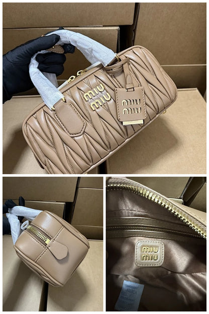 NB - MMU Bag - 409
