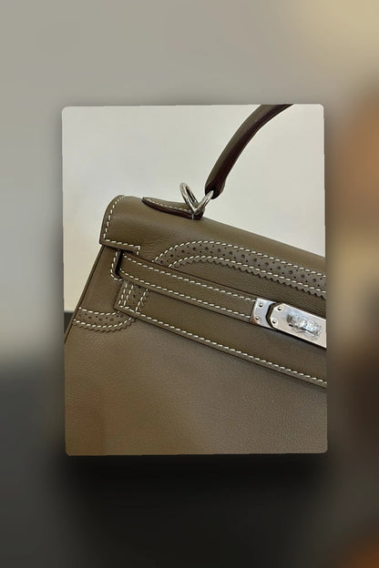 NB - HMS Bag - 1852