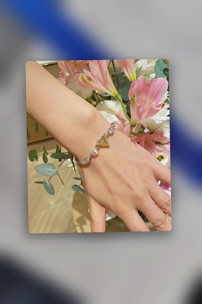 NB - LOV Jewelry - 697