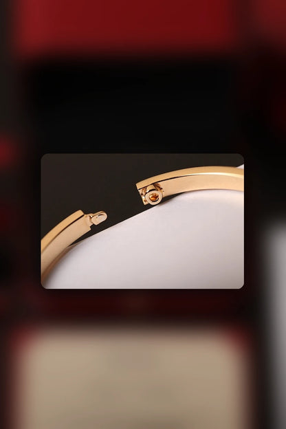 NB - CRA Jewelry - 243