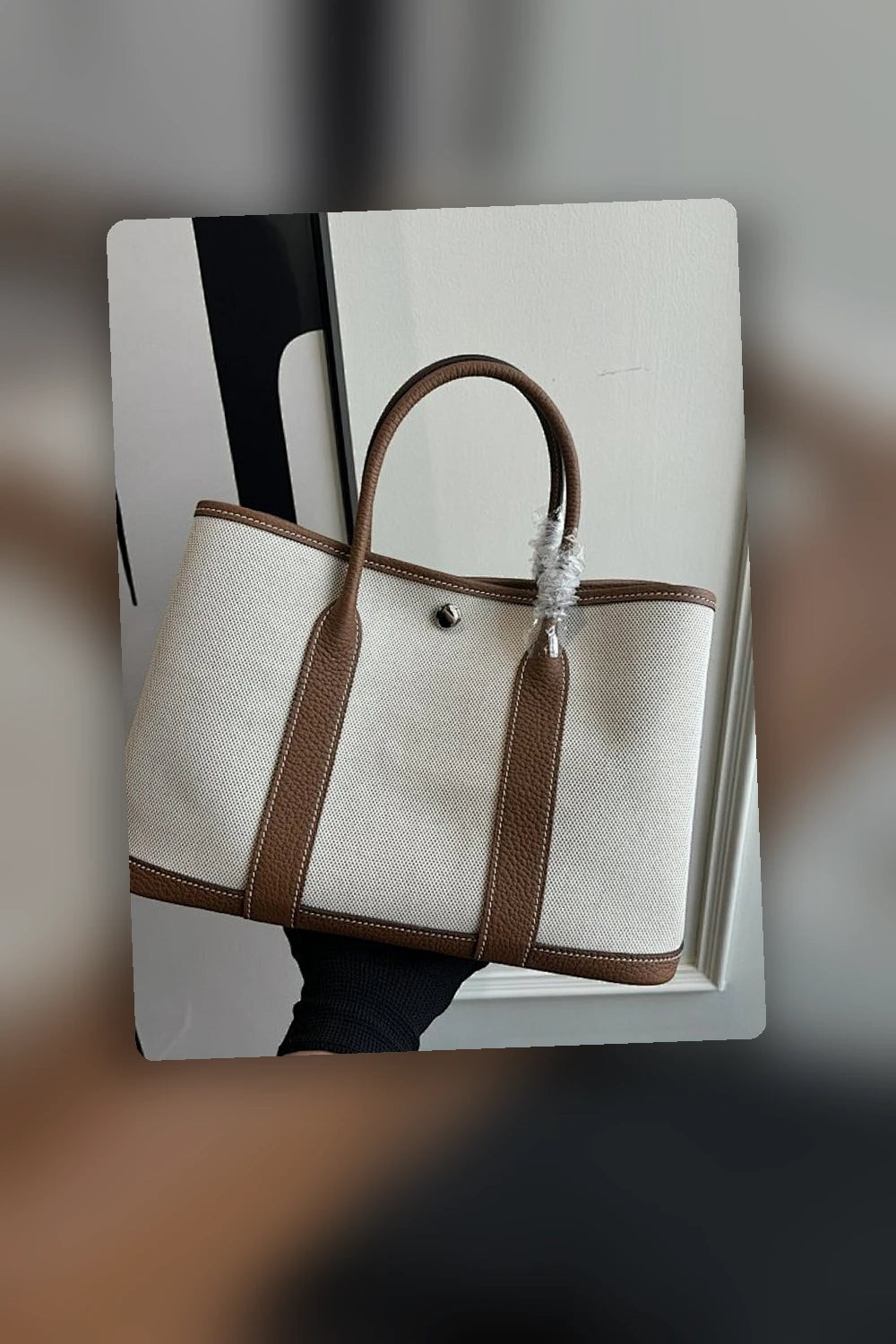NB - HMS Bag - 084