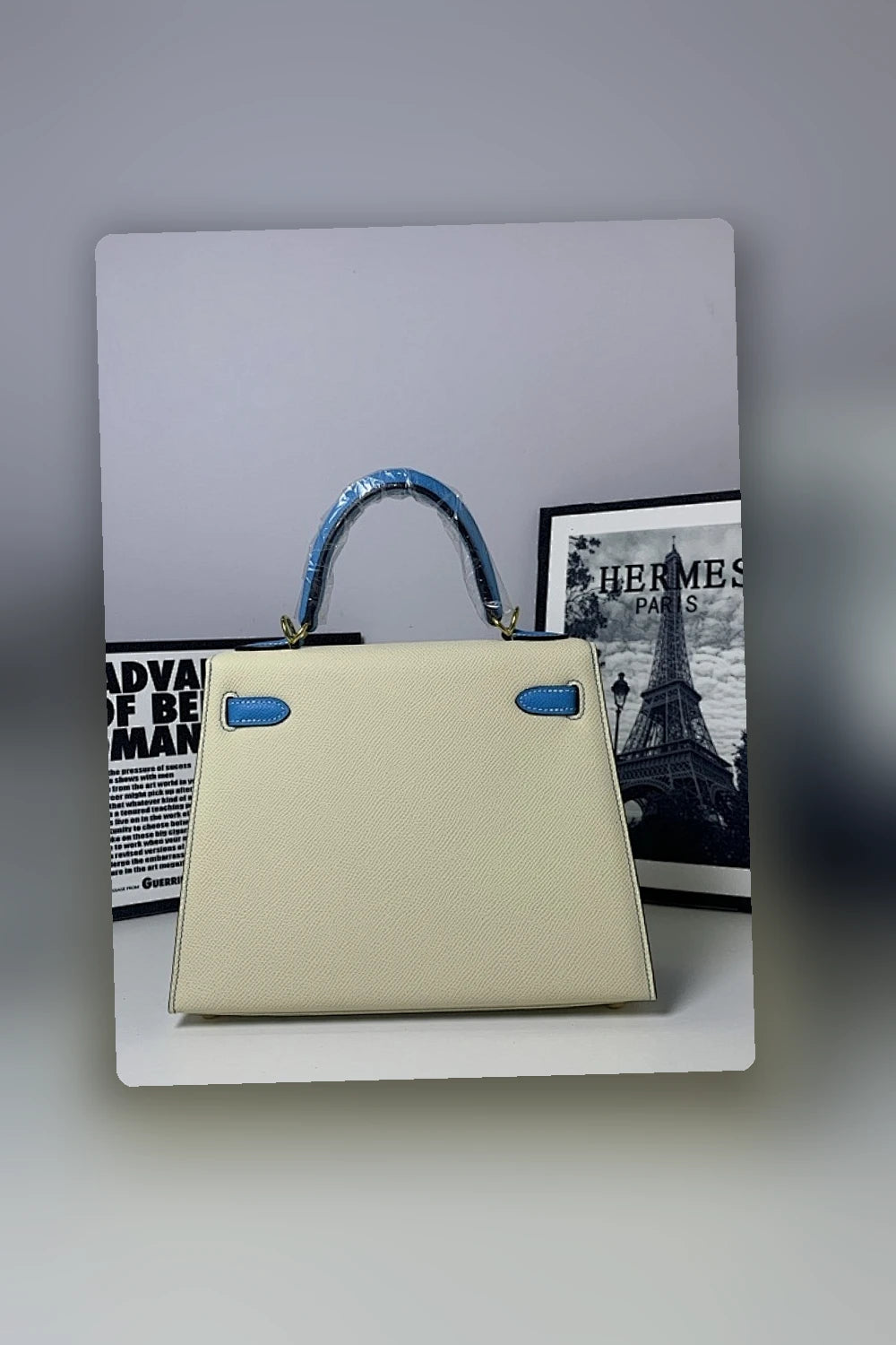NB - HMS Bag - 1242