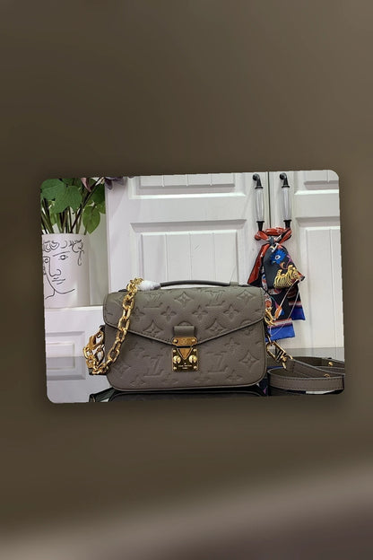 NB - LOV Bag - 1877