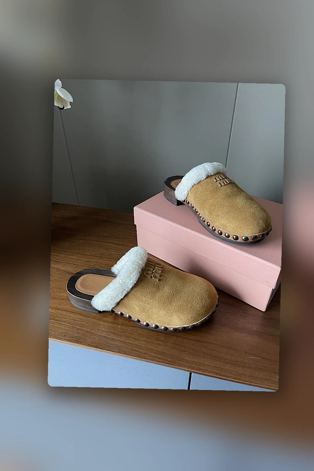 NB - MMU Women Shoes - 730