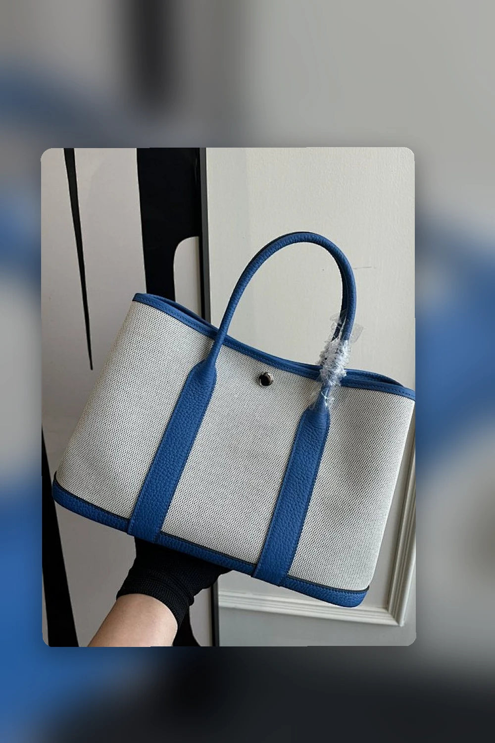 NB - HMS Bag - 089