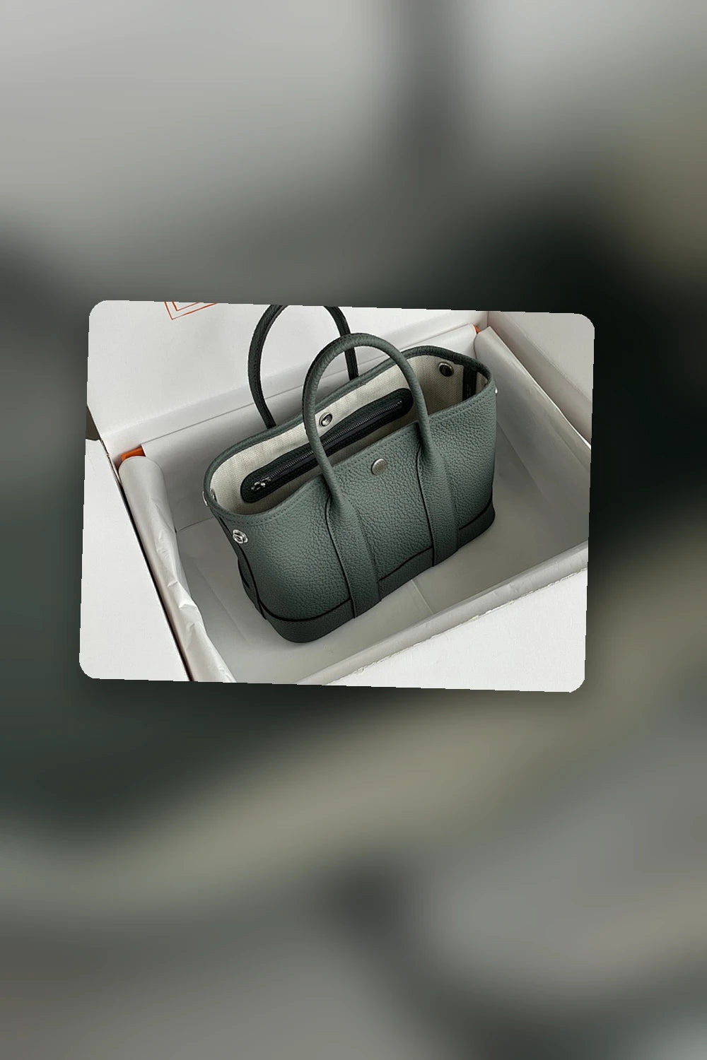 NB - HMS Bag - 067