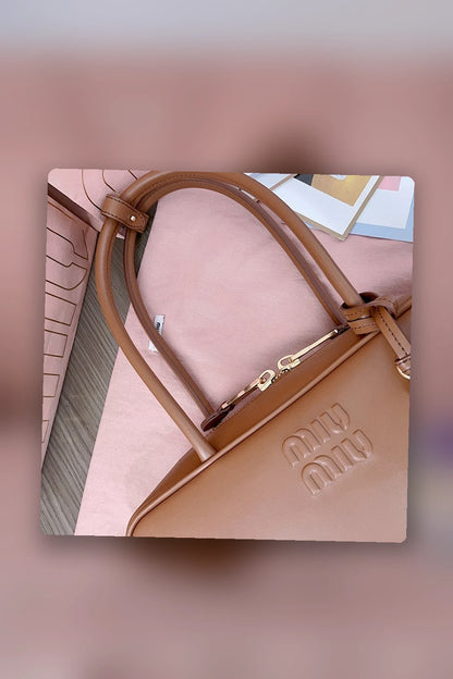 NB - MMU Bag - 142