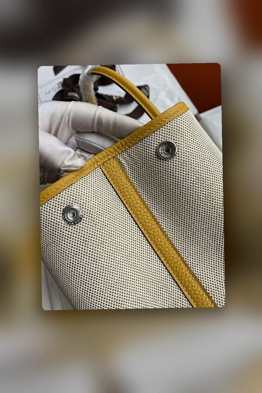 NB - HMS Bag - 1382