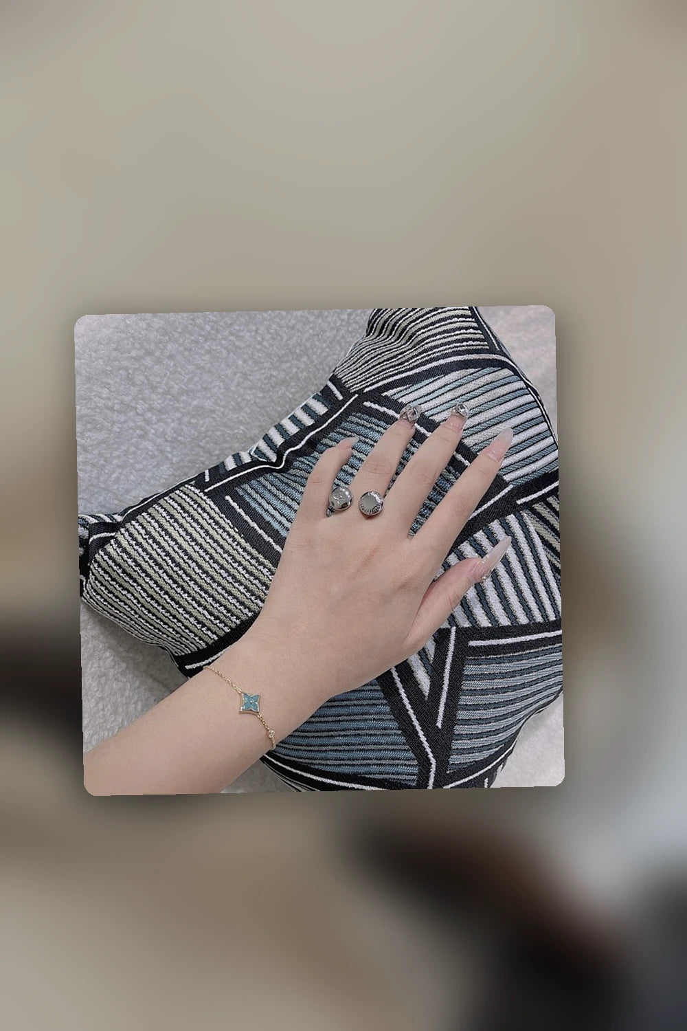 NB - LOV Jewelry - 721