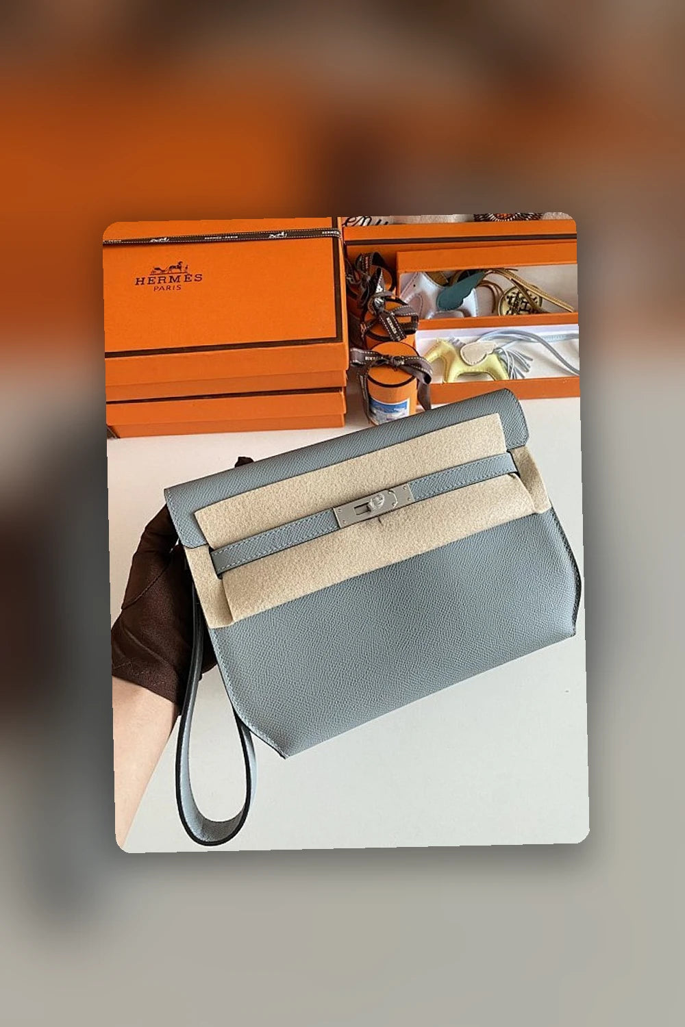 NB - HMS Bag - 1069