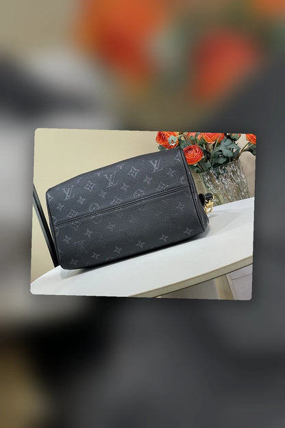 NB - LOV Bag - 950