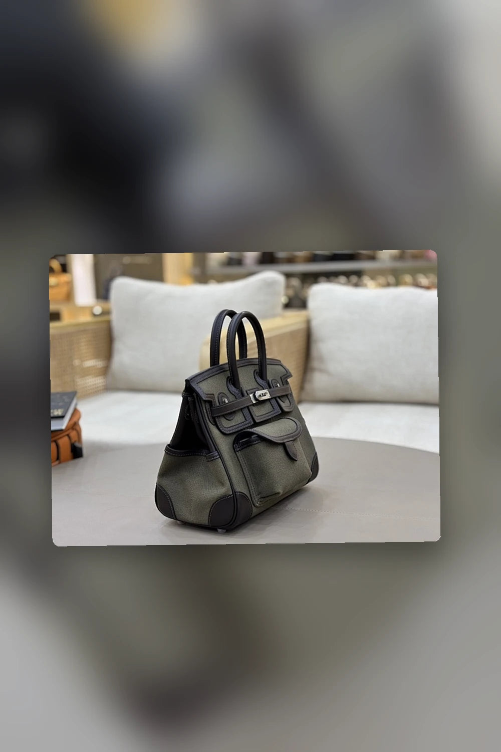 NB - HMS Bag - 1033
