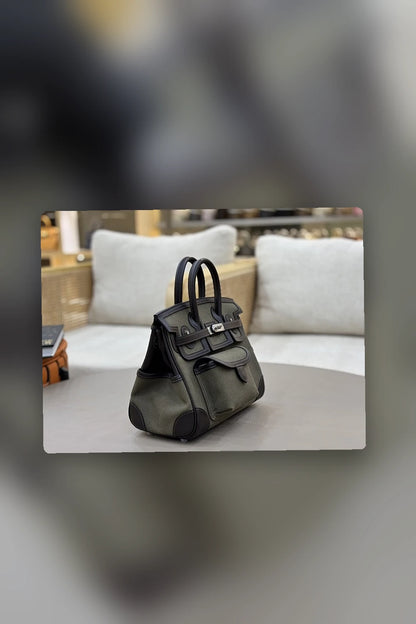 NB - HMS Bag - 1033
