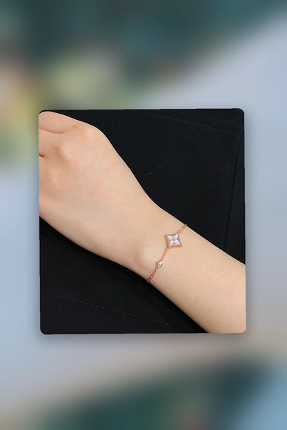 NB - LOV Jewelry - 680
