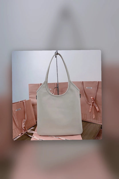 NB - MMU Bag - 695