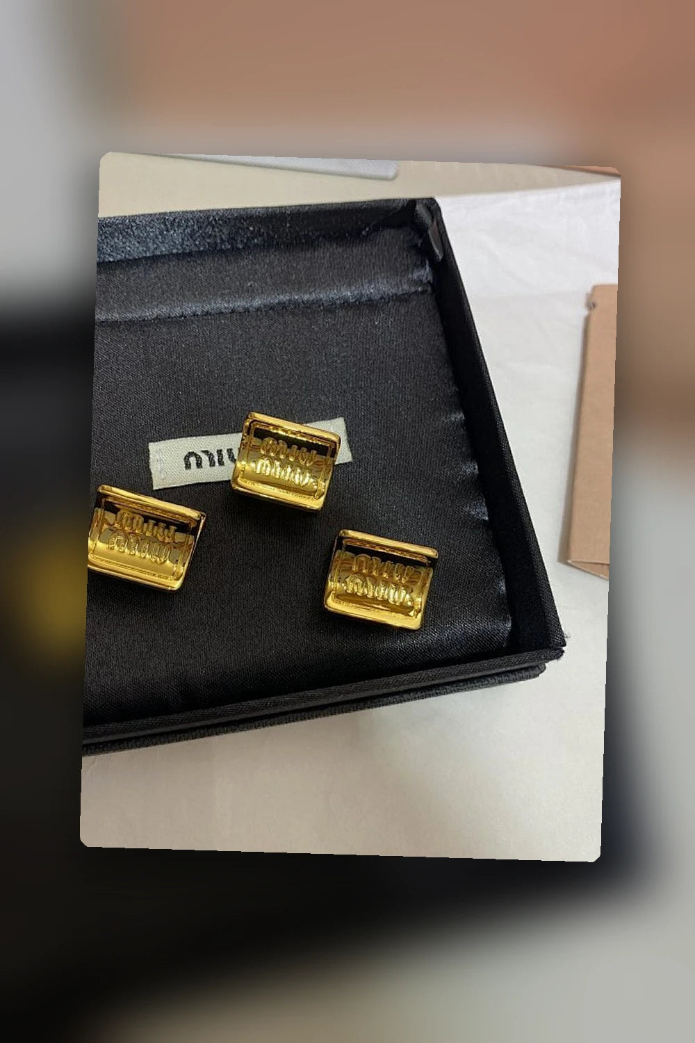 NB - MMU Jewelry - 402