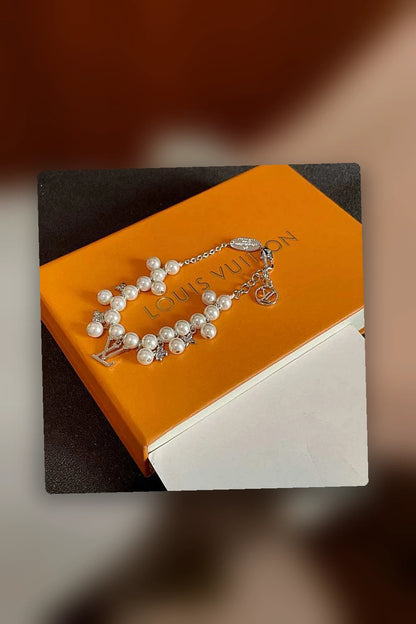 NB - LOV Jewelry - 305