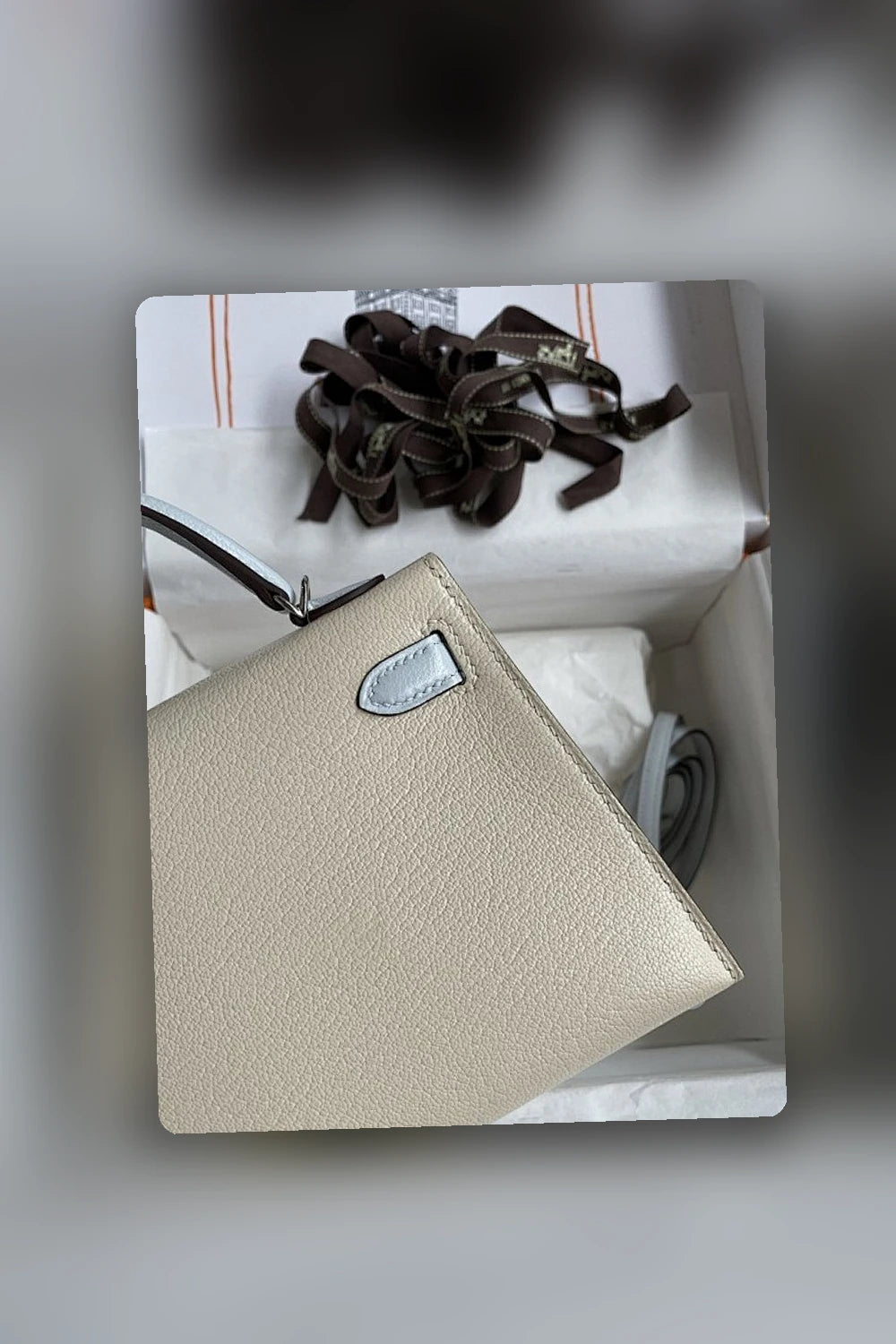 NB - HMS Bag - 1633