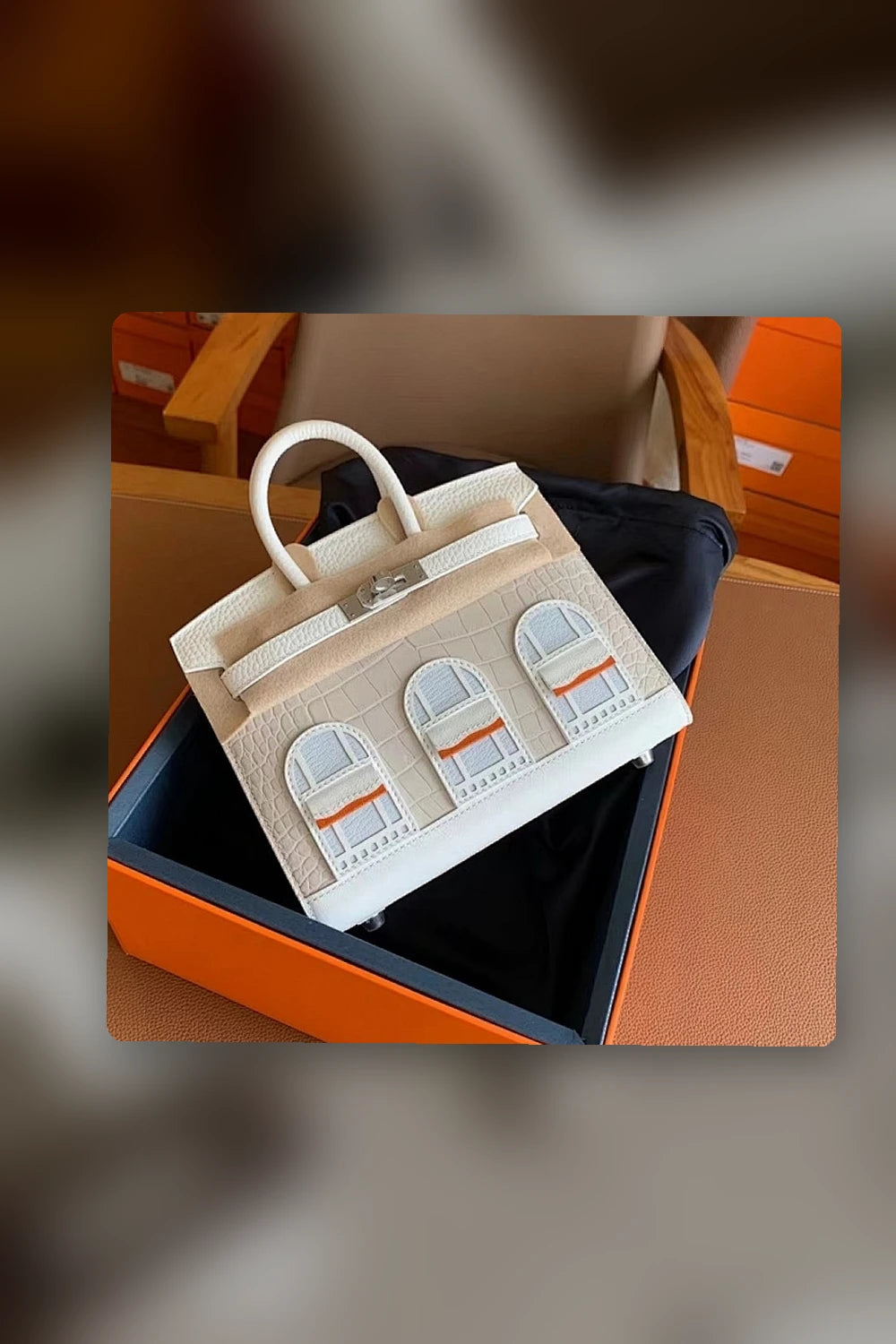 NB - HMS Bag - 1398