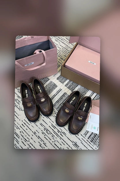 NB - MMU Women Shoes - 301