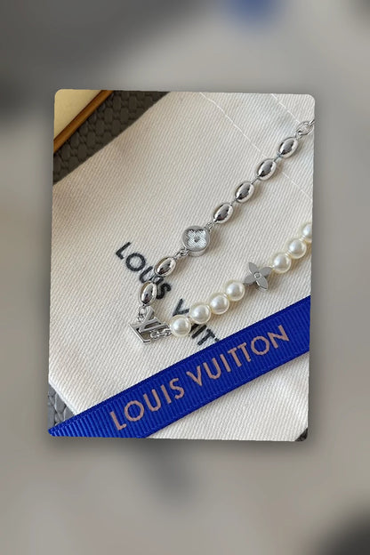 NB - LOV Jewelry - 827