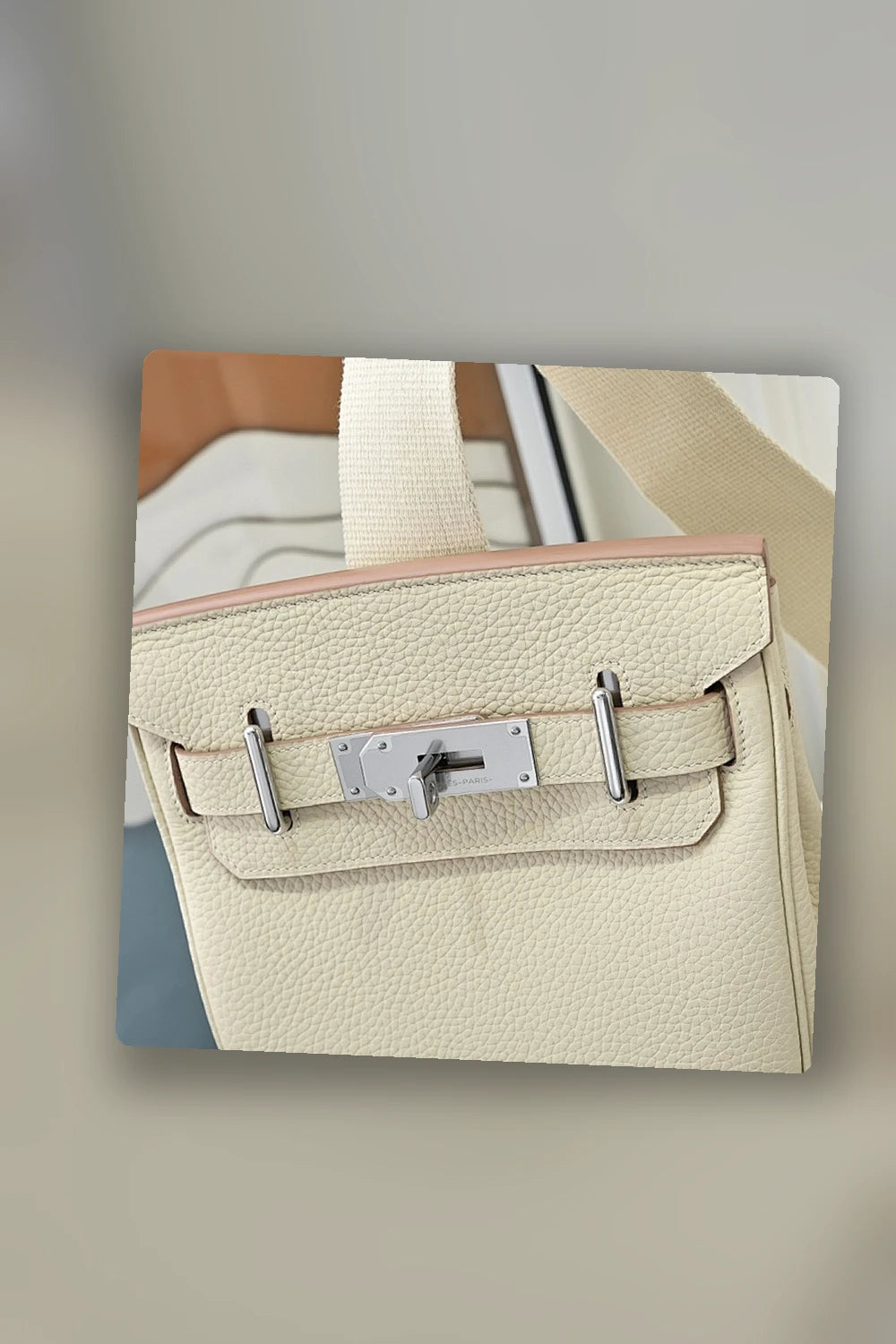 NB - HMS Bag - 1049