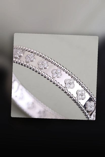 NB - VACA Jewelry - 115