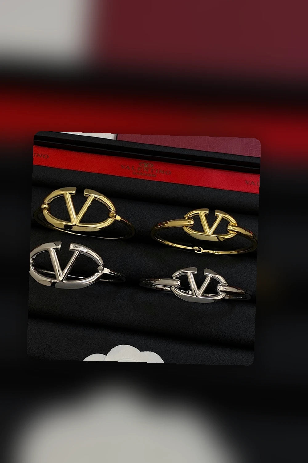 NB - VEL Jewelry - 565
