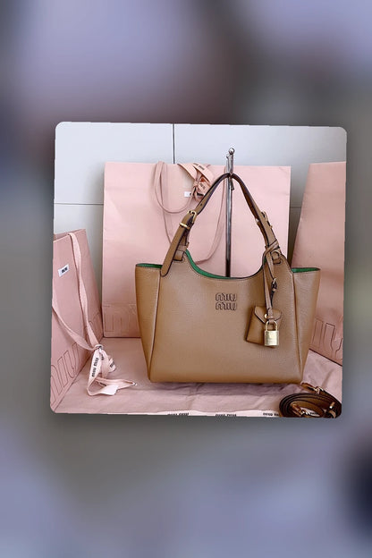 NB - MMU Bag - 528