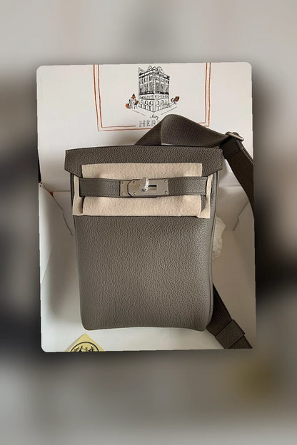 NB - HMS Bag - 1502