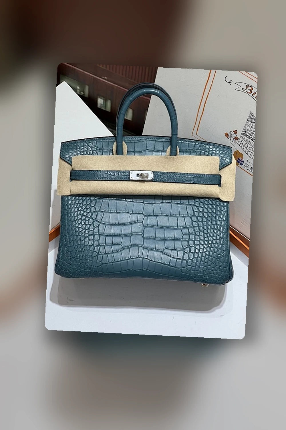 NB - HMS Bag - 546