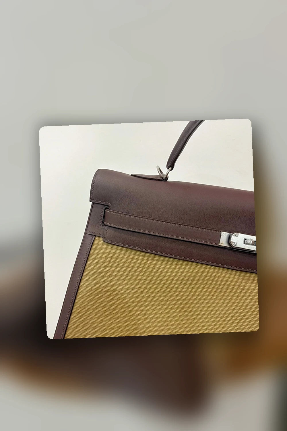NB - HMS Bag - 1695