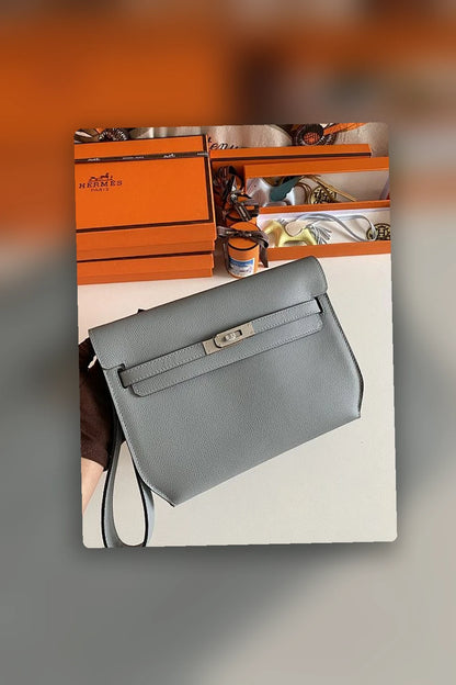 NB - HMS Bag - 1069