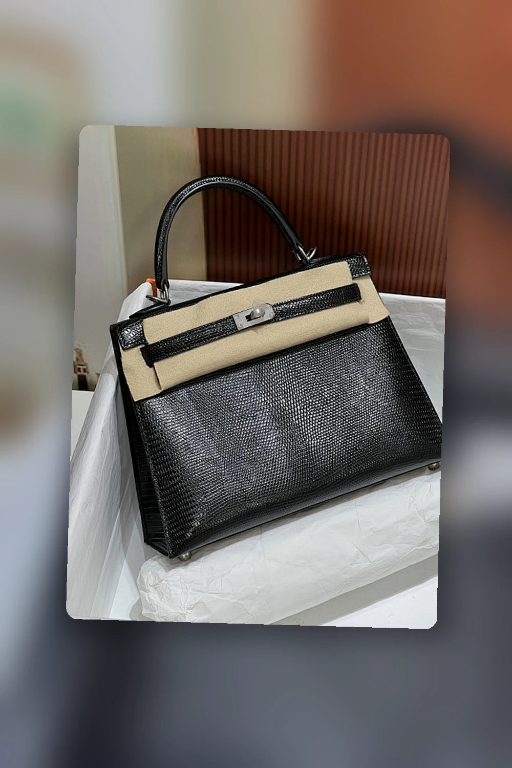 NB - HMS Bag - 643