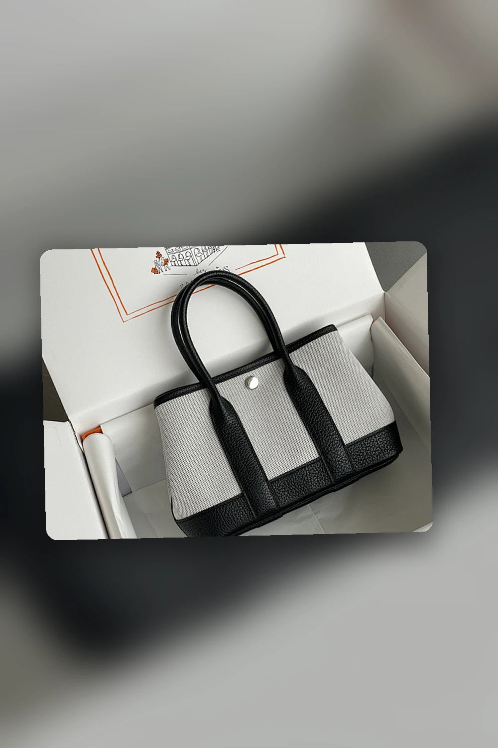 NB - HMS Bag - 068