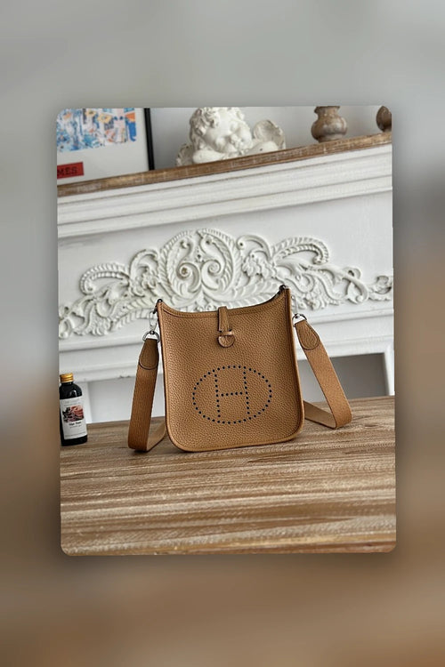 NB - HMS Bag - 1017