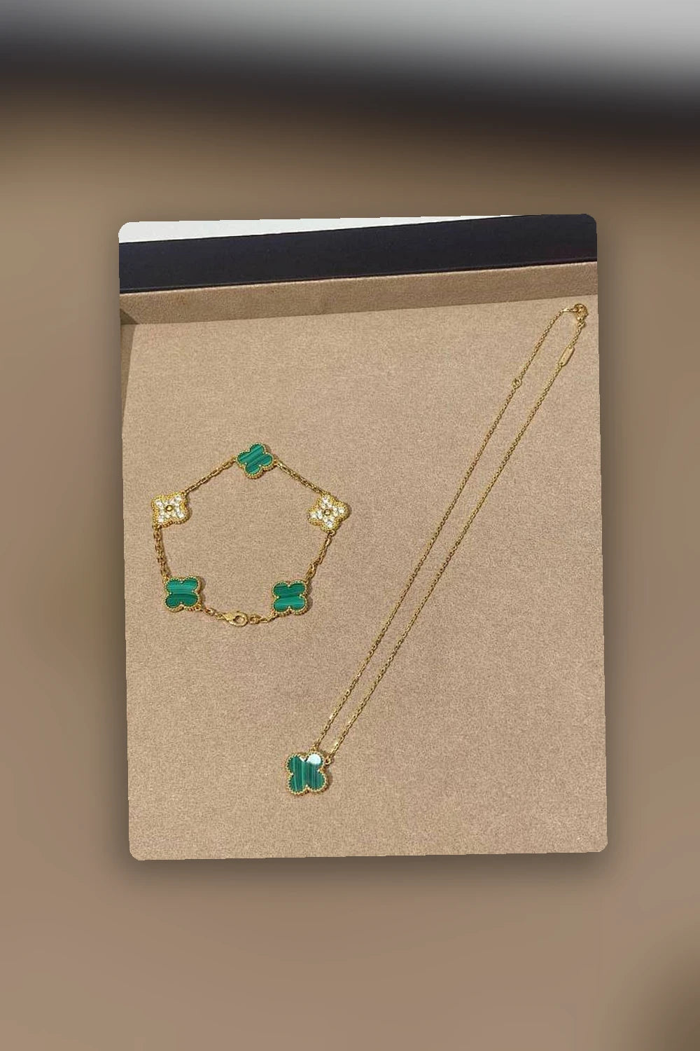 NB - VACA Jewelry - 390