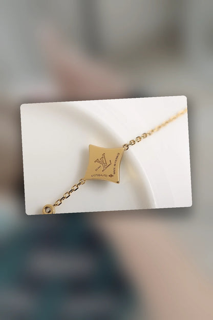 NB - LOV Jewelry - 685
