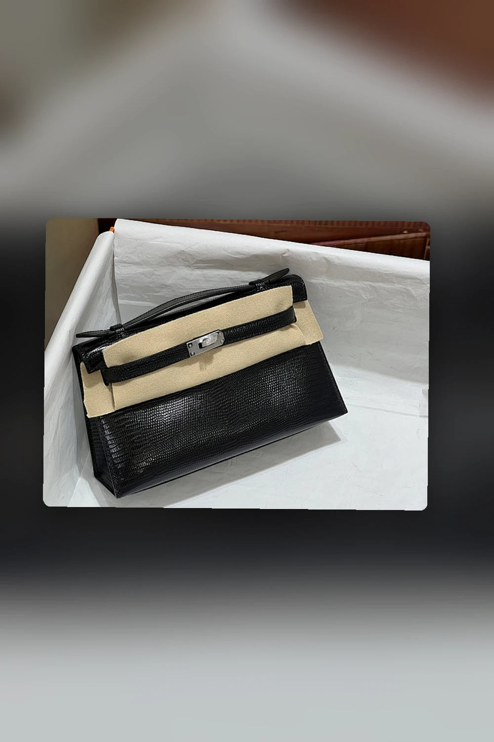 NB - HMS Bag - 654